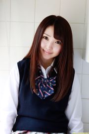 Yoshiko Suenaga << Uniforme dopo la scuola? 