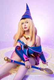 [Zdjęcie internetowej celebrytki COSER] Uy Uy - Dark Magical Girl