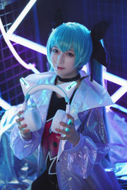 [Foto de cosplay] Blogueiro de anime Teppanyaki dança fantasma w - fone de ouvido Yaowu miku