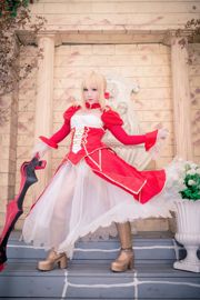 Coser Chihiro-sama "Roupa Formal de Nero"